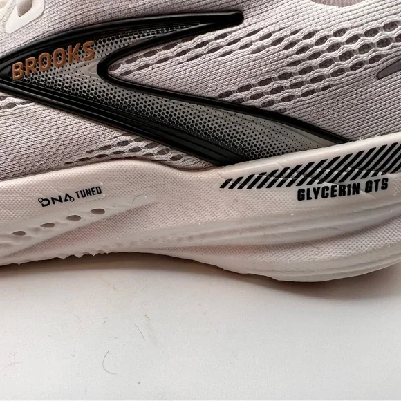 Brooks White and Gray Running Shoes - Picture 3 of 7